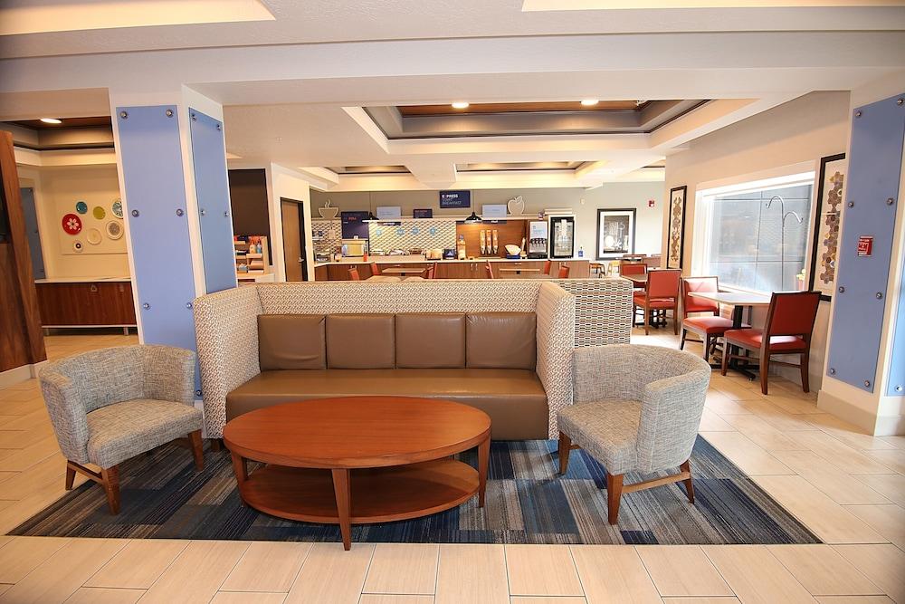 Holiday Inn Express Hotel & Suites Ashland By Ihg Экстерьер фото