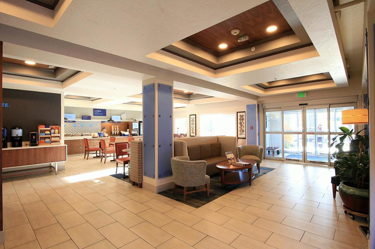 Holiday Inn Express Hotel & Suites Ashland By Ihg Экстерьер фото